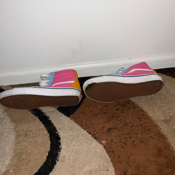 Vans Multicolor Canvas/Suede Sneakers – Women’s 8 / Men’s 6.5, Gently Worn - Picture 7 of 8